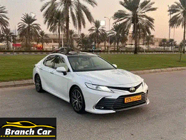 تويوتا كامري LE 2025 الجديدة كلياً | بيضاء (0 كم) | وارد الإمارات مواصفات GCC