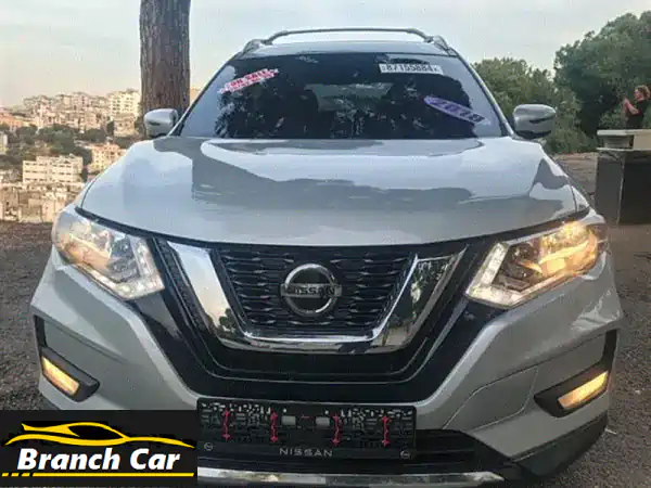 نيسان روغ SV 2018 فضية: أناقة، أمان، وجاهزية لمغامراتك!