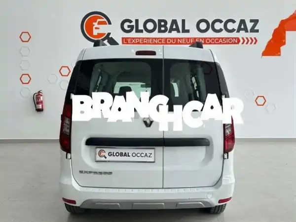 رونو إكسبريس 2023 ديزل يدوي للبيع في طنجة | فرصة استثنائية من GLOBAL OCCAZ بـ 162,000 د.م
