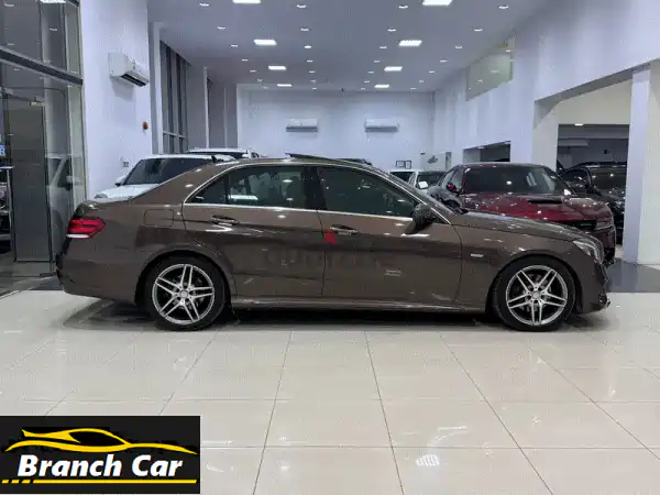 مرسيدس E300 2016 بني فاخرة | فل أوبشن | سعر استثنائي وتأمين ساري!