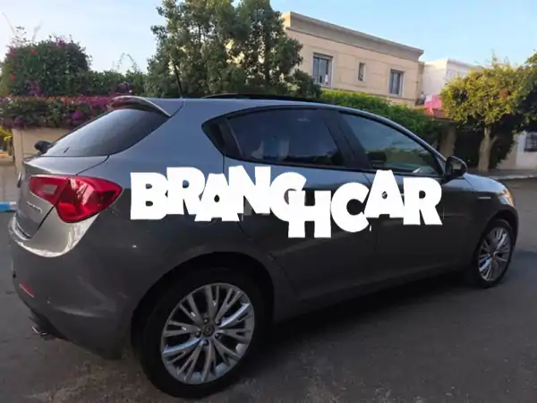 ألفا روميو جوليا 2020 ديزل: 95 ألف كم، مالك أول، مواصفات كاملة - الأناقة الإيطالية تنتظرك!