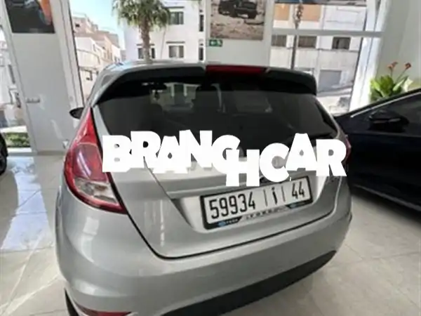 فرصة ذهبية بتطوان: فورد فييستا ديزل 2018 مانيوال - اقتصاد وأناقة جاهزة للانطلاق!