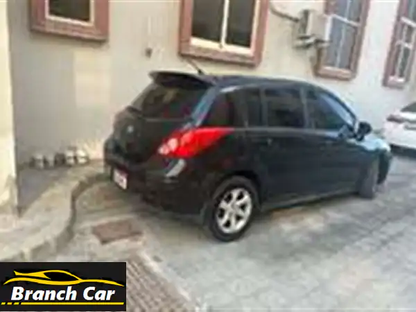 نيسان فيرسا 2011 للبيع: اقتصادية، عملية، ومجهزة بالكامل - حالة ممتازة!