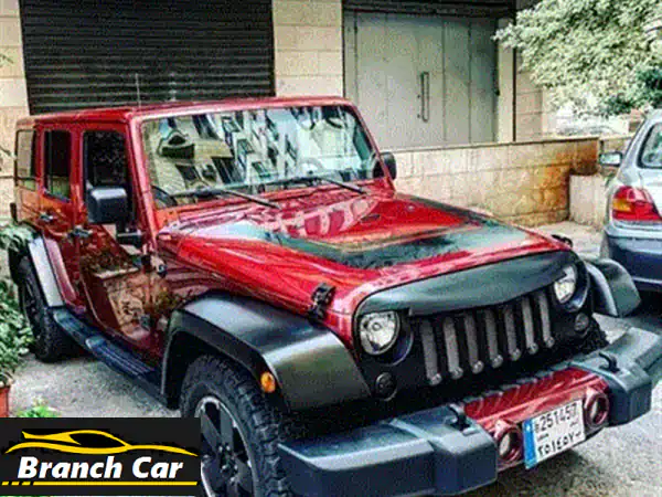 جيب جراند شيروكي 4xe 2017 بيضاء: رفاهية لاريدو كاملة المواصفات | شاشة كبيرة وكاميرا خلفية | وارد أجنبي