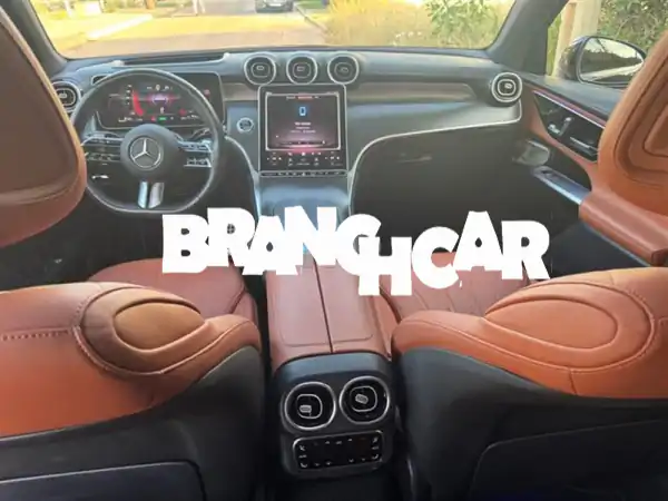 مرسيدس GLC هايبرد 2024 الجديدة كلياً: فخامة مستوردة، تصميم ثوري، وكفاءة لا تُضاهى!