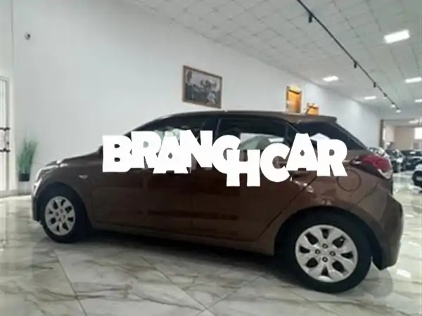 عرض لا يفوت! هيونداي i20 2017 يدوية بنزين - بحالة...