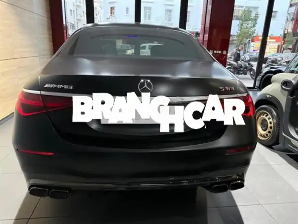 مرسيدس-بنز S 63 هايبرد 2025 AMG E-Performance: فخامة الدار البيضاء بأداء ألماني مبهر