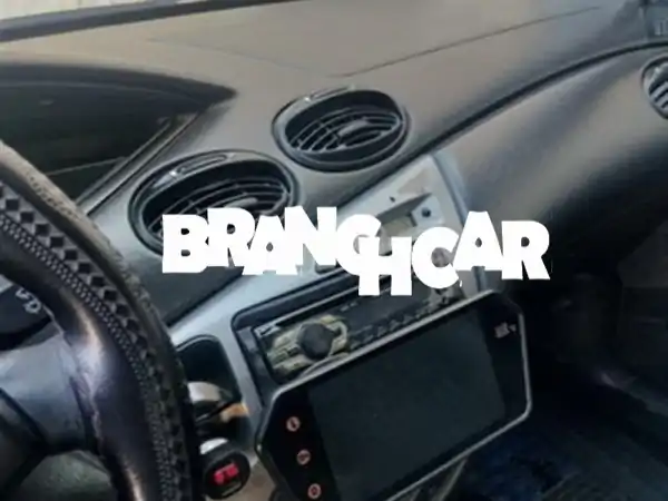 فورد فوكس TDCI 2004 | ديزل 1.8 لتر | اقتصادية وعملية | 5 أبواب | جاهزة للانطلاق!