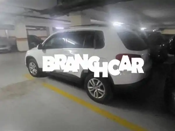 فرصة لا تعوض! فولكس فاجن تيغوان 2015 للبيع - بحالة ممتازة ومواصفات كاملة | SUV عائلية بسعر 159,000!