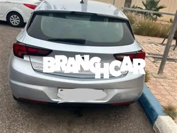 أوبل أسترا 2016 للبيع: كاملة الخيارات، بحالة المصنع وبسعر استثنائي!