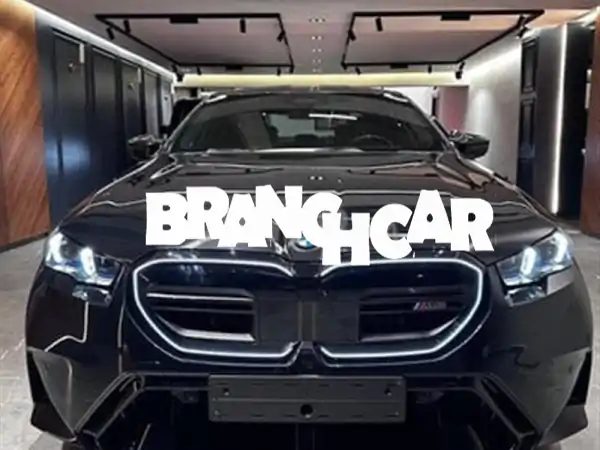 تجربة قيادة المستقبل: BMW M5 2026 الهجينة V8 بقوة 727 حصان...