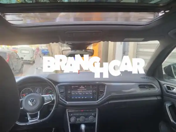 فولكس فاجن T-ROC 2021 ديزل أوتوماتيك - أول يد - كاملة الخيارات بأكادير