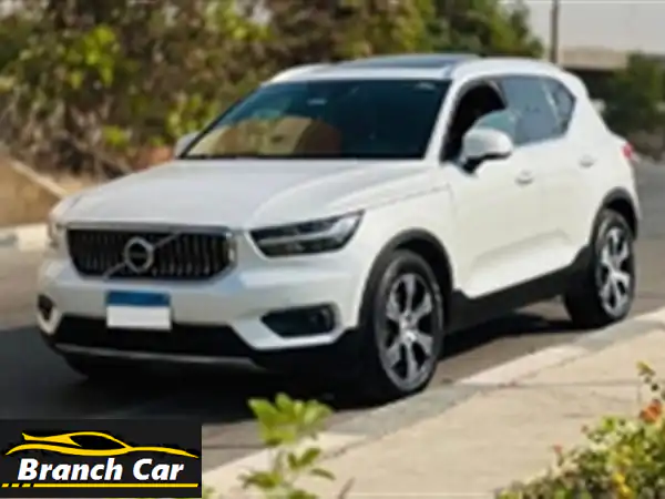 امتلك الفخامة! فولفو XC40 2021 للبيع (200 كم فقط) -...