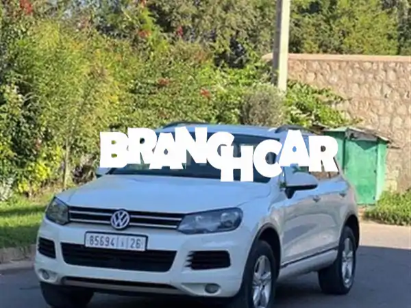 للبيع: فولكس فاجن طوارق بولمان 2013 V6 - نظيفة، خالية...