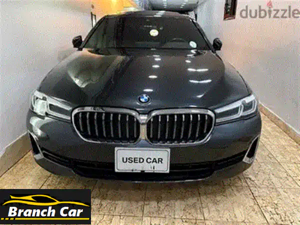 امتلك فخامة الأداء: BMW 520i M Sport 2024 أسود – رخصة 3 سنين وحماية كاملة!