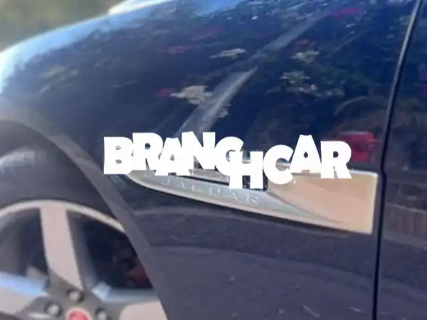 جاكوار XE 2017 ديزل أوتوماتيك للبيع في بن أحمد | أناقة وأداء بسعر مميز