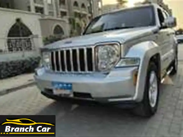 جيب شيروكي 2010 للبيع: قوة، اعتمادية، ومغامرة...