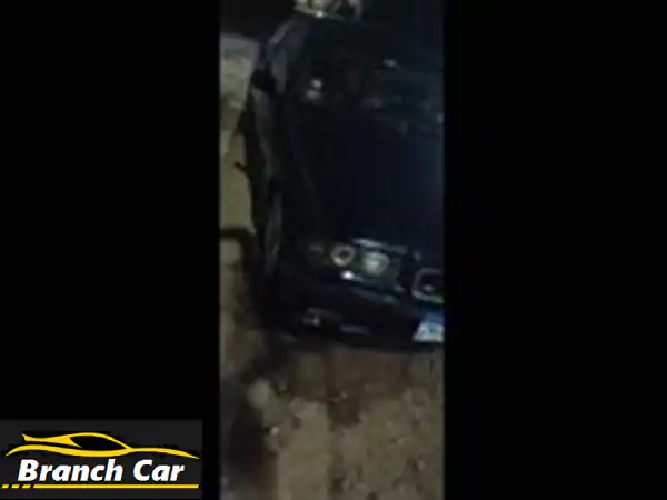 بي ام دبليو 318i موديل 1993 للبيع في القاهرة: تحفة كلاسيكية تنتظر مالكها الجديد!