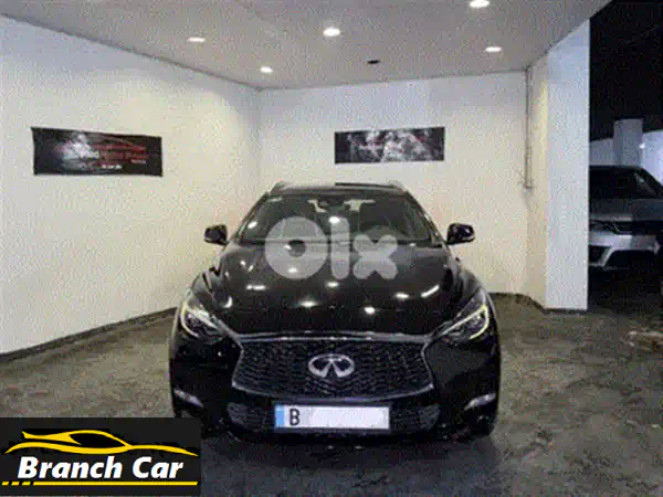 انفينيتي Q30 S AWD 2017 رمادي - فخامة وأداء بحالة ممتازة! (مالك أول)