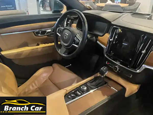 فولفو S90 2020 الزرقاء: قمة الفخامة والأمان الذكي (للبيع)