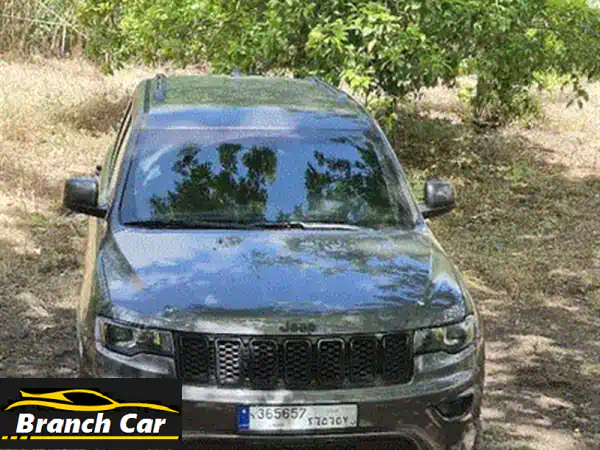 جيب شيروكي 2017 (Jeep Cherokee) نظيفة وارد أجنبي | لون نبيتي مميز - جاهزة للانطلاق!