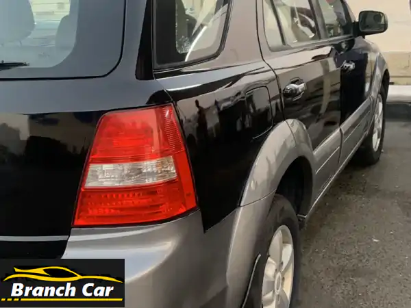 انطلق بثقة! كيا سورينتو 6 سلندر للبيع | صيانة كاملة، إطارات جديدة، حالة ممتازة بسعر 8,000 درهم