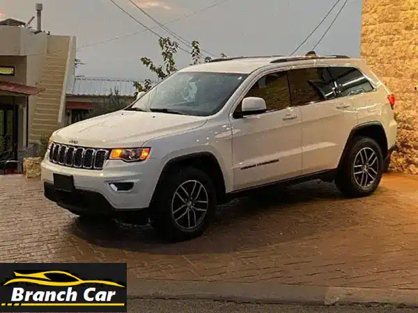 جيب جراند شيروكي 2018 لاريدو أبيض - نظافة فائقة،...