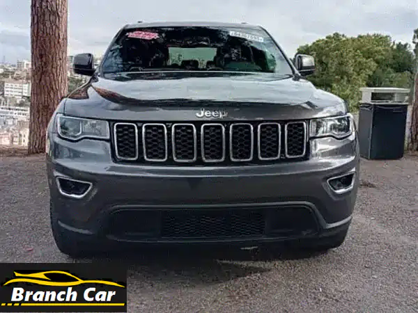 جيب جراند شيروكي 2018 رمادي غامق للبيع - فخامة،...