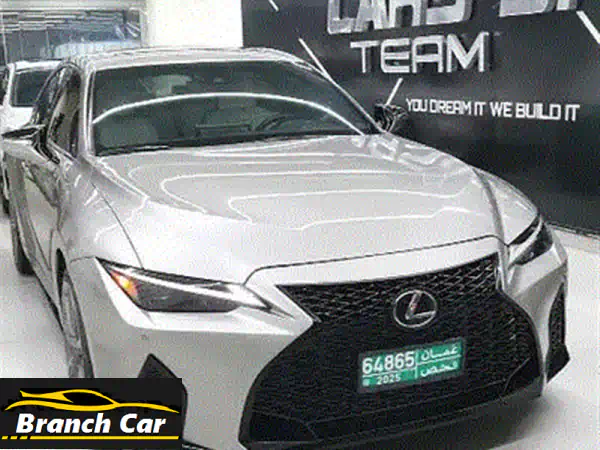 مرسيدس GLC 2020 سوداء: نظافة فائقة، بانوراما، خدمة مجانية، وتجهيزات لا مثيل لها!