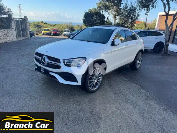 مرسيدس GLC 300 كوبيه AMG 2020 | أبيض ديزاينو أحمر | فل كامل...