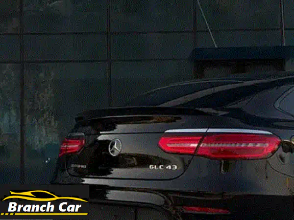 مرسيدس GLC 300 كوبيه AMG 2020 | أبيض ديزاينو أحمر | فل كامل | وارد | نظافة استثنائية