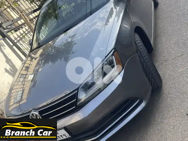 فولكس فاجن جيتا 2017 رمادي: نظافة فائقة، رفاهية...