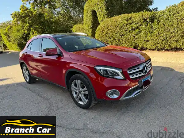 جوهرة حمراء للبيع: مرسيدس GLA 200 موديل 2019 -...