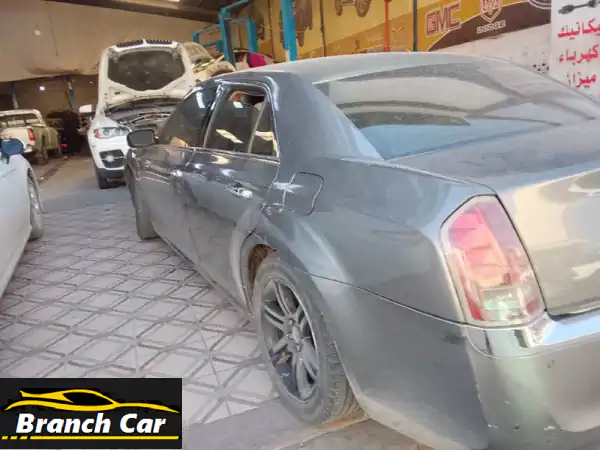 فرصة نادرة: كرايسلر 300 موديل 2018 – عداد 200 كم فقط! نظافة وكالة وسعر قابل للتفاوض