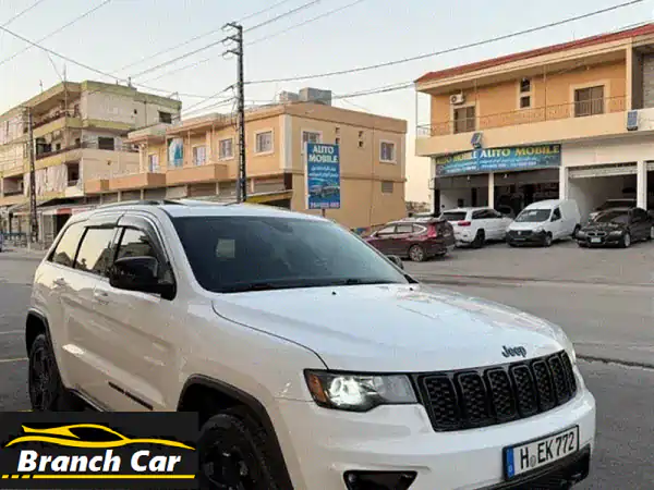 جيب جراند شيروكي 2018 للبيع - أبيض 4WD بحالة...