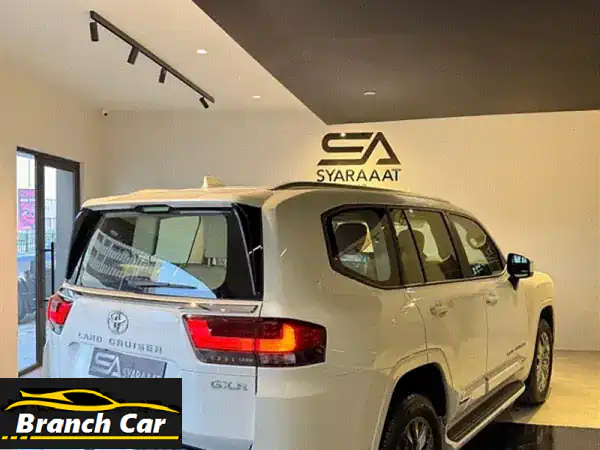 انطلق بثقة! Land Cruiser GXR V6 4.0 2026 الجديدة (0 كم) - قوة، فخامة، وضمان الوكالة الشامل.