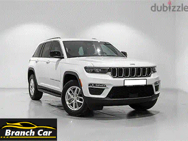 جيب جراند شيروكي 2025 V6 Laredo أبيض: فخامة SUV، أداء Pentastar...