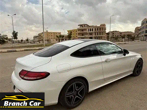 مرسيدس بنز C200 AMG 2019 أبيض | فبريكا بالكامل، سقف بانوراما 4MATIC