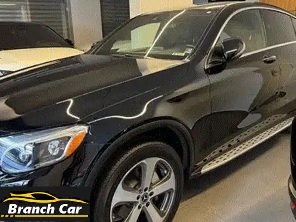 للبيع: مرسيدس GLC300 2018 سوداء | فخامة وأداء من مصدر شركة موثوق | جاهزة للانطلاق!