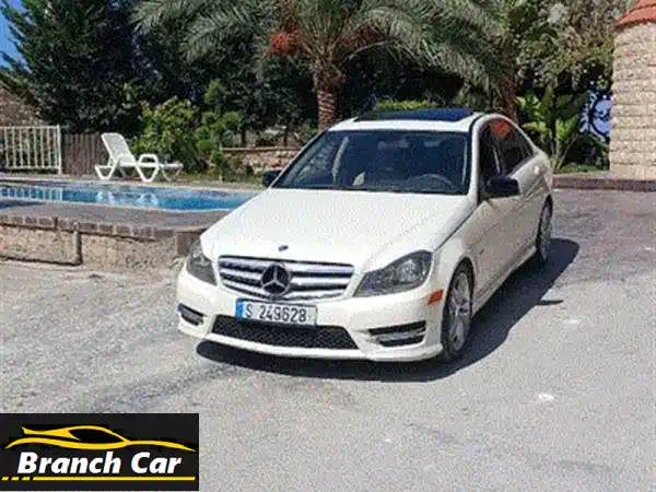 مرسيدس C-Class C300 موديل 2008 أسود ملكي: أناقة وفخامة بحالة استثنائية (صيدا)