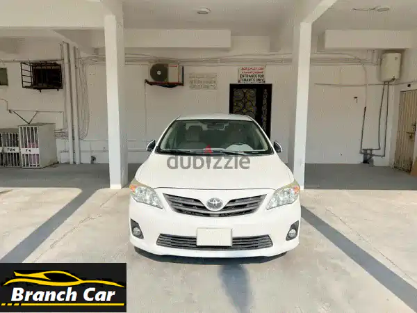 امتلك تويوتا كورولا XLI 2013 بيضاء: حالة ممتازة، أمان واقتصادية - فرصتك الآن!