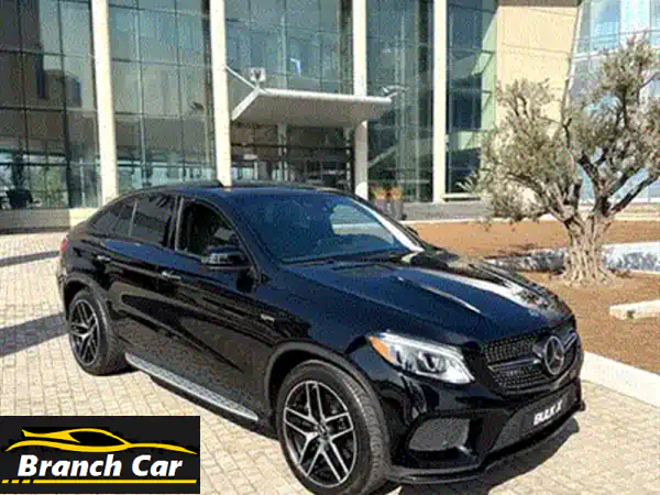 امتلك الفخامة والقوة: مرسيدس GLE 500 2017 AMG - رمادي (حالة ممتازة)