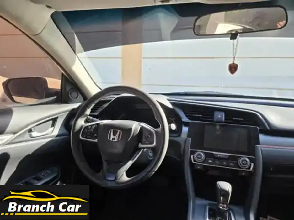 هوندا سيفيك 2016 بيضاء (الفئة 2) للبيع - نظافة...