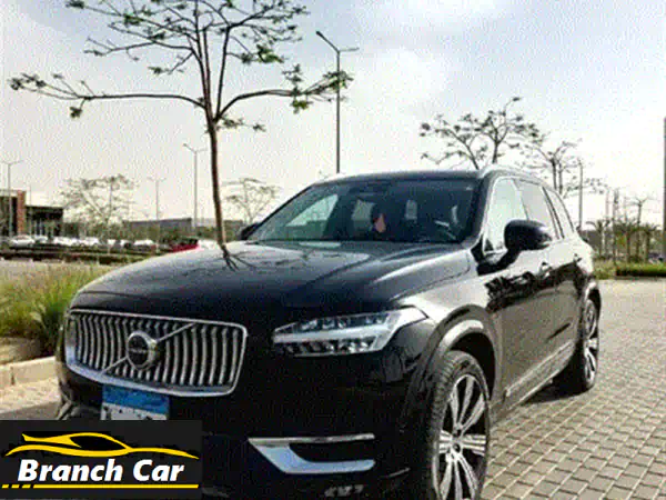 فولفو XC90 2017 بحالة ممتازة! (110,000 كم فقط) - فرصة لا تُفوّت!