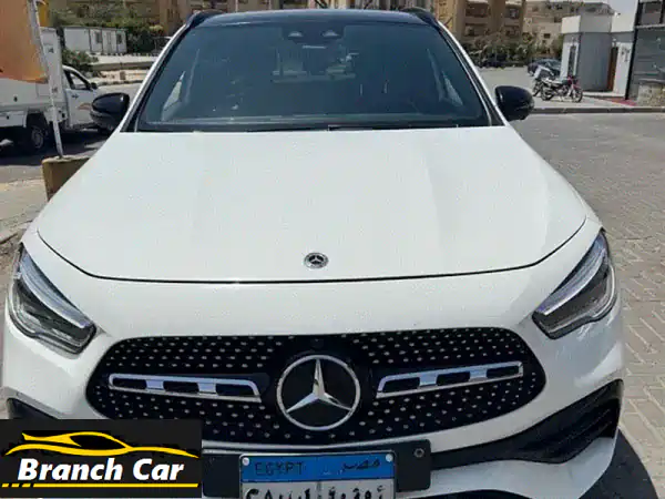 مرسيدس بنز GLA 200 AMG 2023 - بيضاء، كاملة المواصفات...