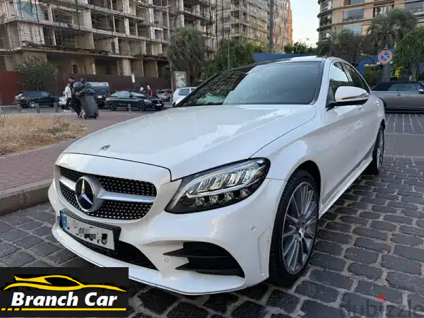 مرسيدس بنز C200 AMG Line 2019 -  6000 كم فقط!  (صيانة وكالة،...