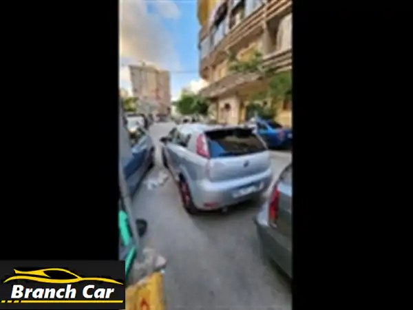 فيات بونتو 2016 أوتوماتيك (هاي لاين) - حالة ممتازة! جاهزة للتشغيل!
