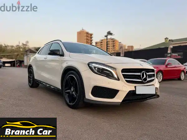 مرسيدس GLA 180 AMG لاين 2017 - بحالة ممتازة!  (90000 كم فقط)