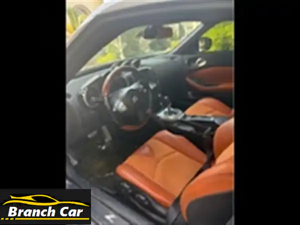نيسان 370Z 20XX - دبي - بحالة ممتازة! (أول يد، مواصفات وكالة)