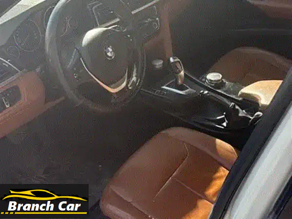 BMW 318i 2017 بيضاء - بحالة ممتازة! فرصة لا تُفوّت